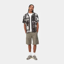 Carhartt WIP Shorts & Swim><noscript><img width=
